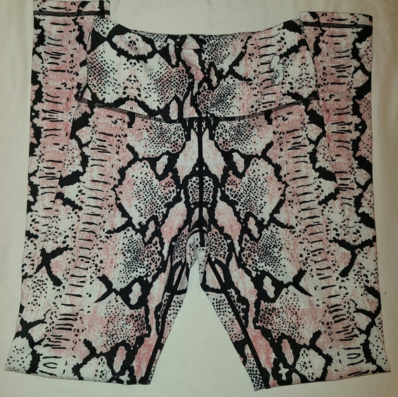 FIGURE SLIM LEGGINGS - Picture 1 of 3